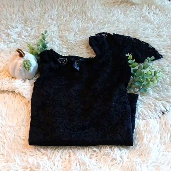 Forever 21 Size Large Black Lace Top - Picture 3 of 3